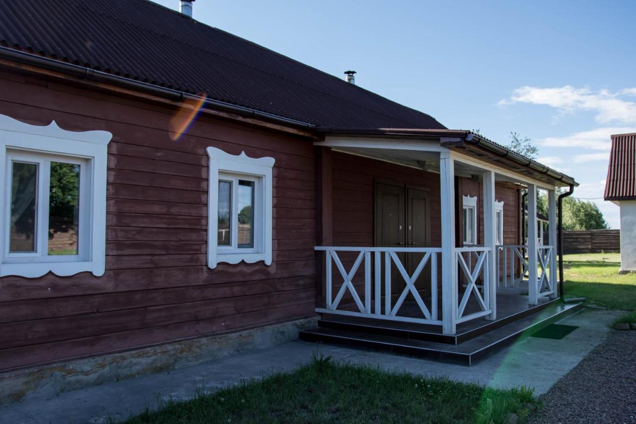 Hotel "Дальний Кордон" à Moshchanytsya Extérieur photo